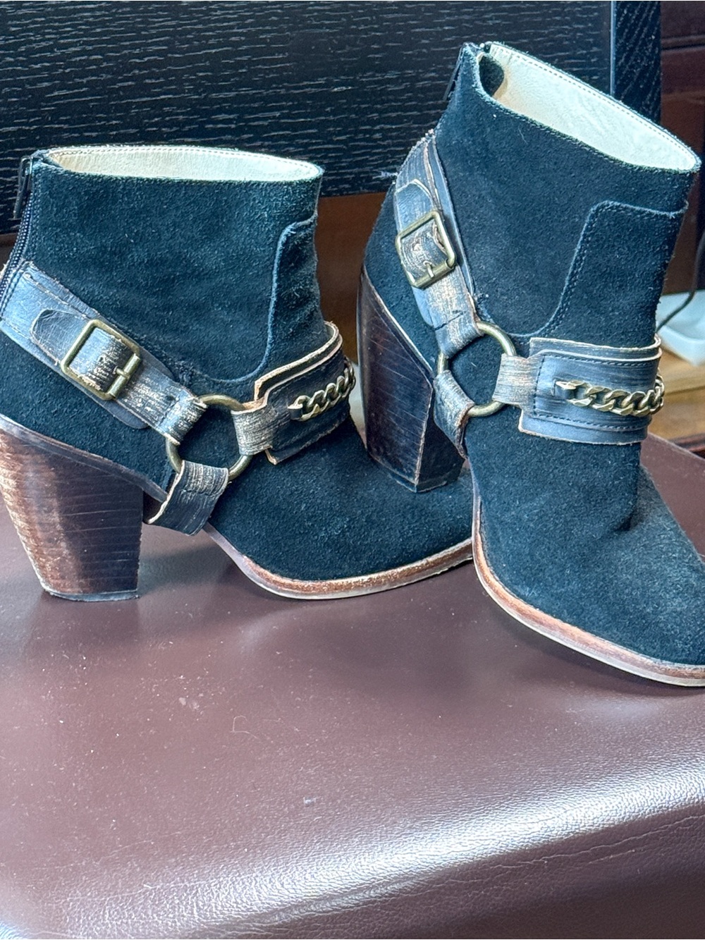 Soho Cobbler Black Suede Ankle Boots Chain Harness Stacked Heel Boots Size 9